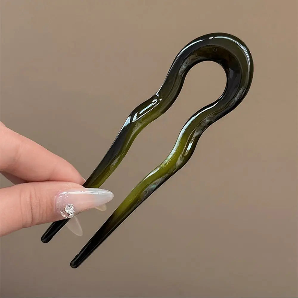 U-Shaped Hairpin